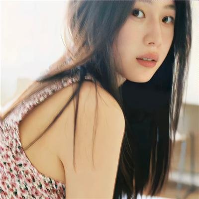 高山上的热气球