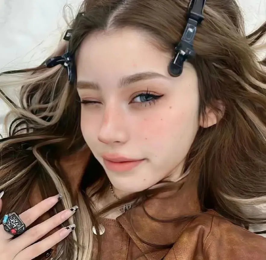 淘气小女巫第三季